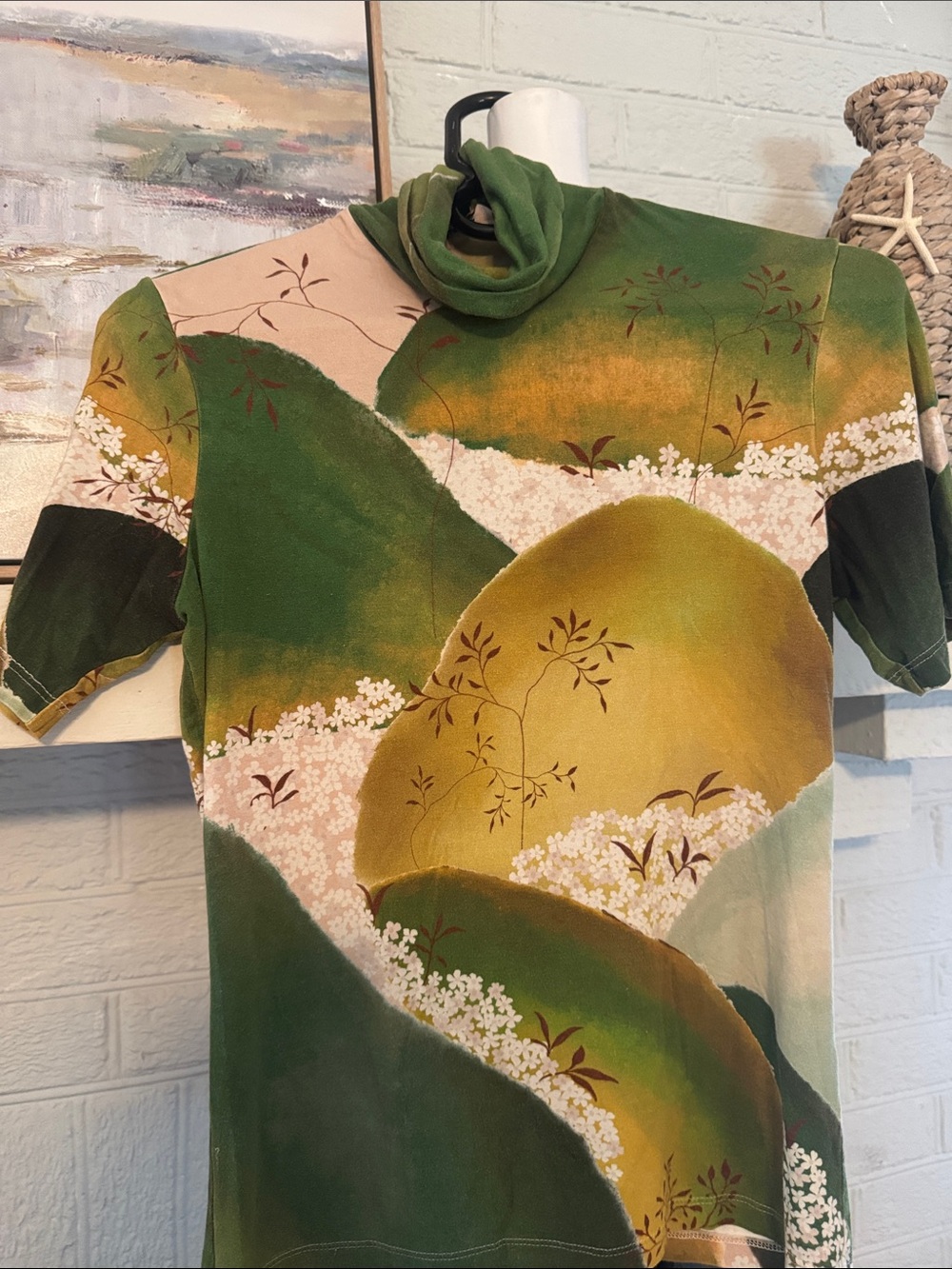 The Kit. Green Crewneck Tee - Mixed Green Tones